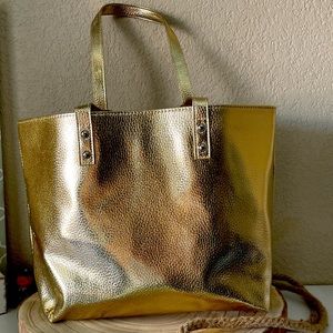 Chi golden tote
